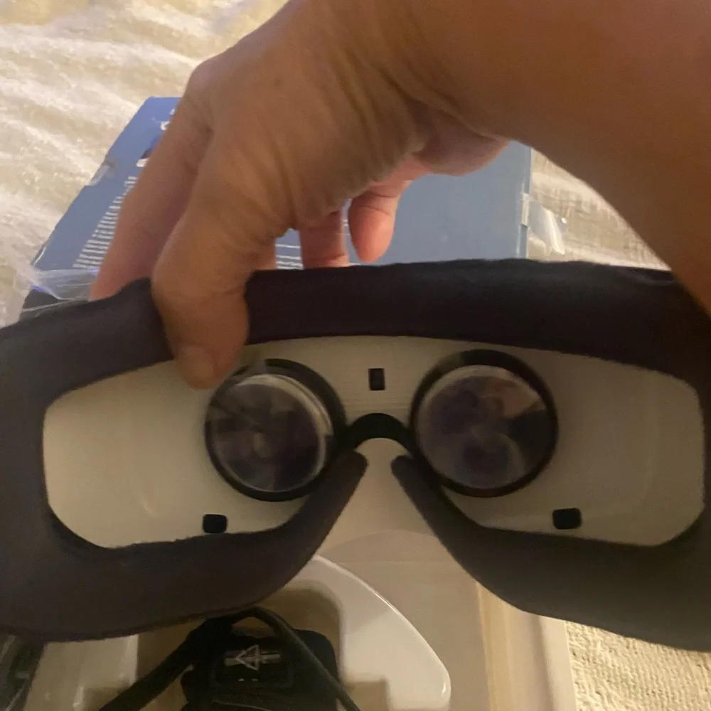 BNWT Samsung VR